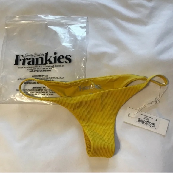 NEW Ribbed Bikini Bottom - Picture 2 of 10